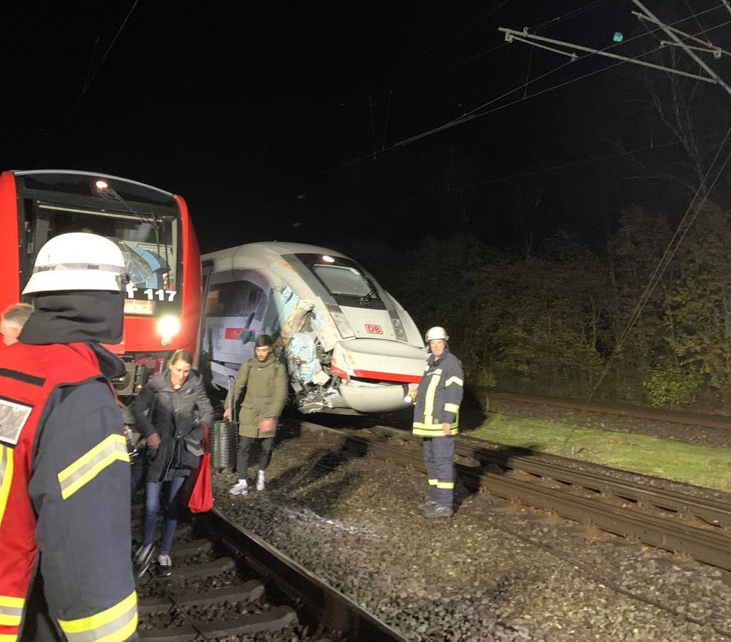 Kollision auf der Strecke von Hamburg nach Bremen!