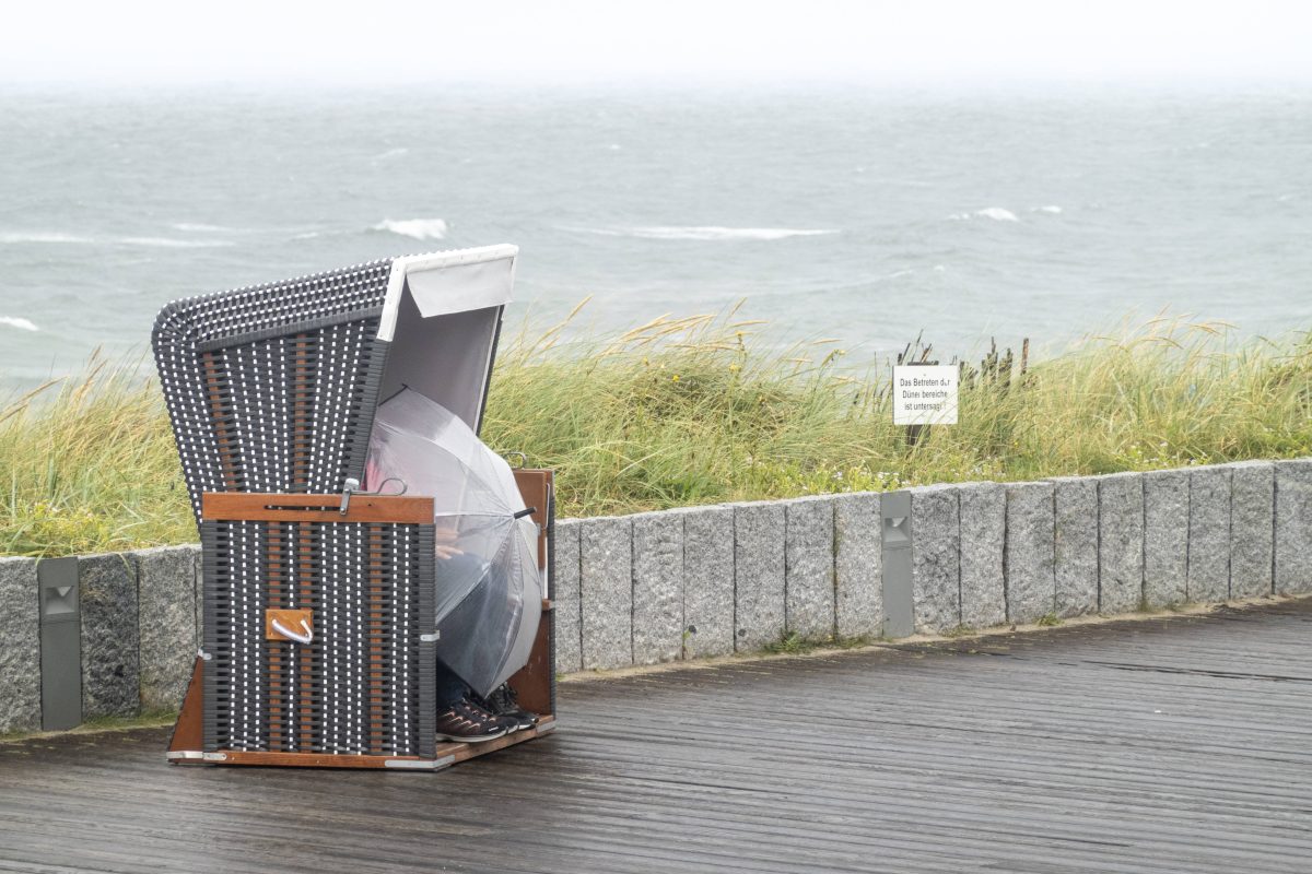 Auf Sylt ist für einige Urlauber die Reise wortwörtlich ins Wasser gefallen.