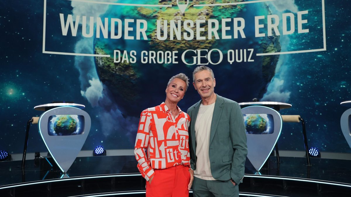 „Das große Geo-Quiz“ kehrt unter neuem Namen zurück auf die RTL-Bildfläche. Doch direkt zu Beginn passiert ein peinliches Geplänkel...