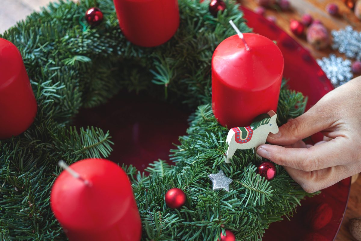 Adventskranz selber machen: Anleitung