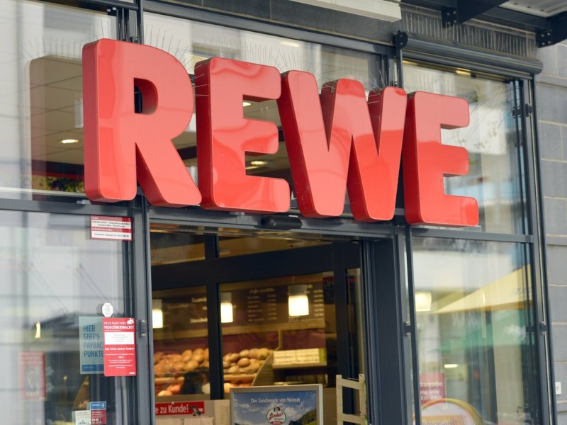 Rewe, Lidl und Co.: Blick ins Regal verwirrt Kunden â€“ dahinter steckt eine geheime Botschaft