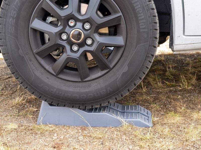 ADAC macht den Camping-Reifen-Test.