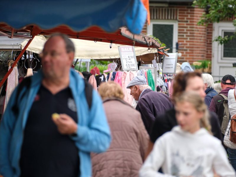 Der Wochenmarkt in Büsum an der Nordsee.