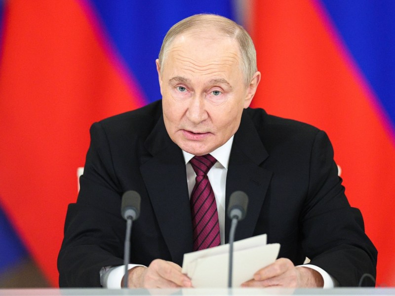 Waffen schweigen oder Geldhahn zu – so einfach ist die Botschaft. Aber Putin will nichts davon wissen.