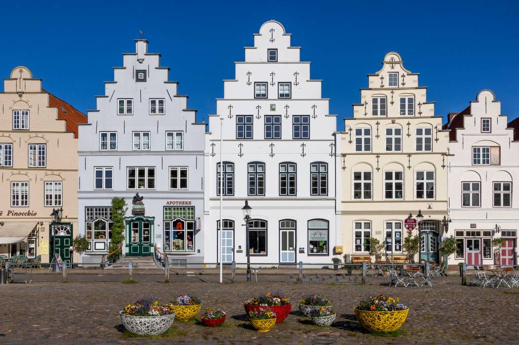 Bunte Häuser auf dem Marktplatz