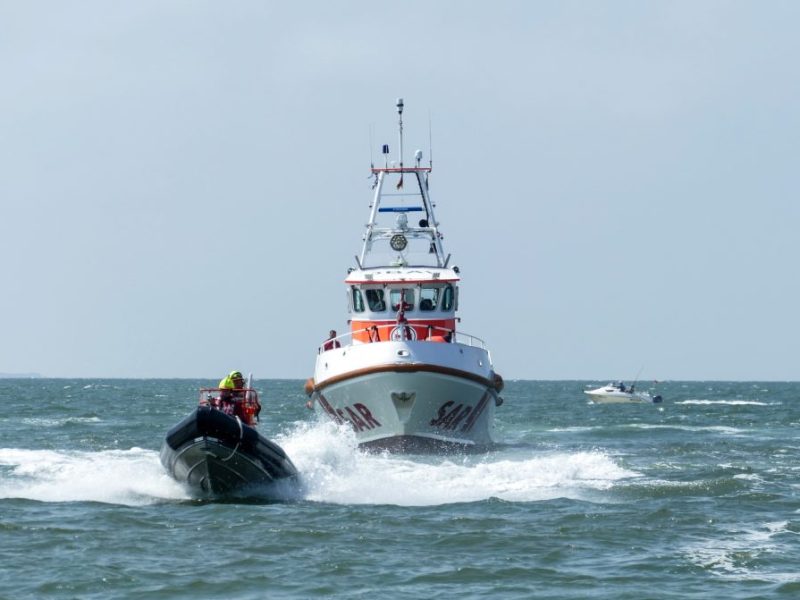 Seenotrettungskreuzer EUGEN der DGzRS-Station Norderney mit Arbeitsboot HUBERTUS.