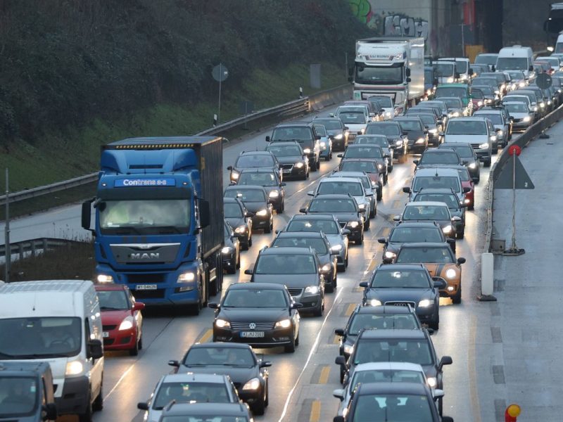 Stau in Hamburg (Symbolbild).