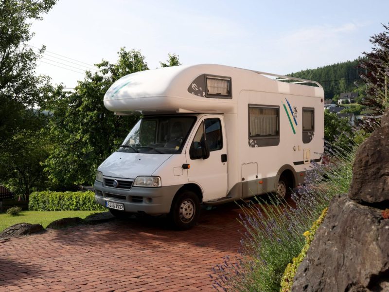 Camping-Albtraum! Ein Wohnmobil wurde mutwillig beschädigt (Symbolbild)